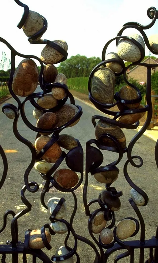 Stonefall gates